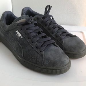 Puma navy suede sneakers